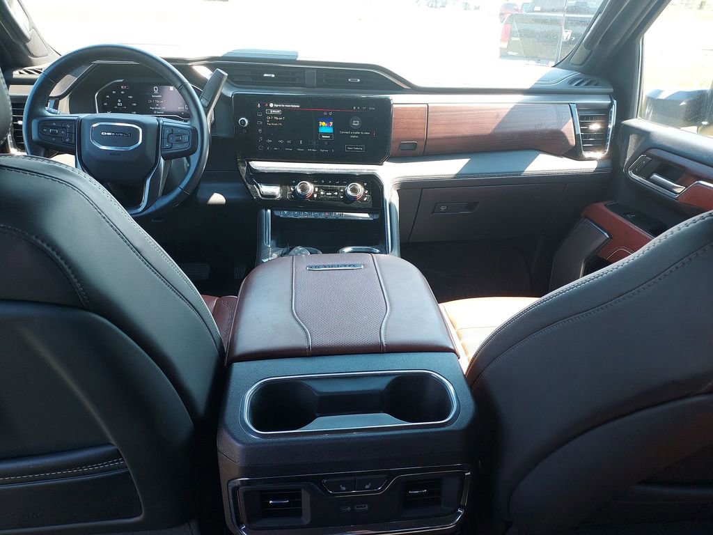 Used 2024 GMC Sierra 3500 Denali Ultimate image 10