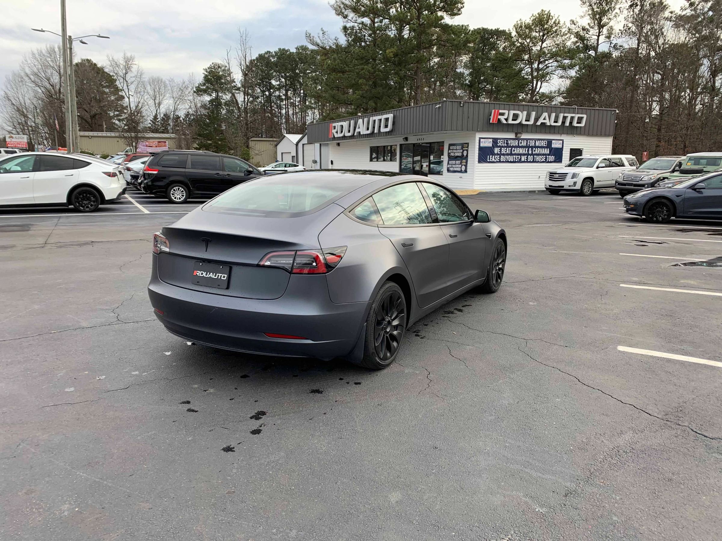 Used 2023 Tesla Model 3 Standard Range image 11