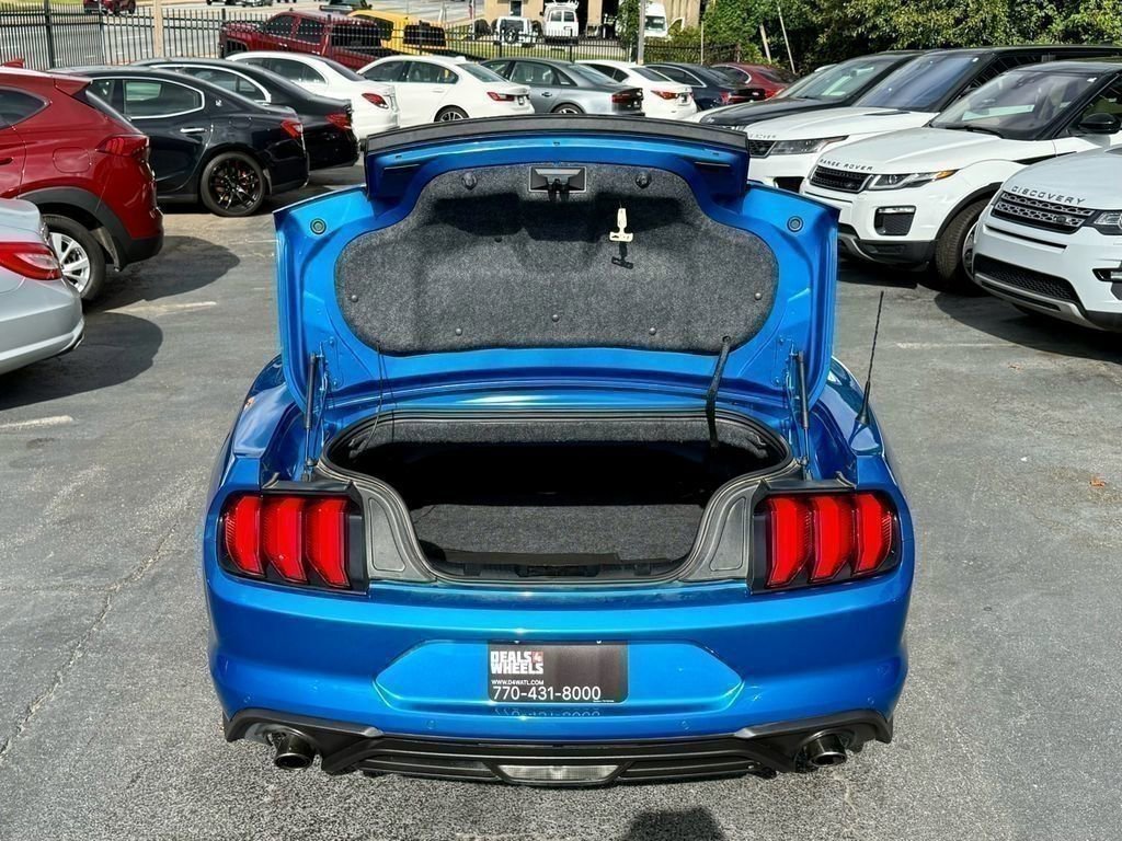 Used 2020 Ford Mustang Premium image 11