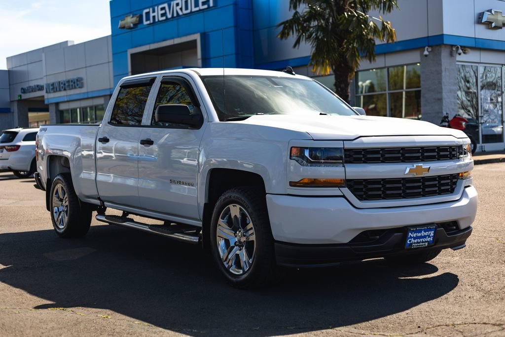 Used 2018 Chevrolet Silverado 1500 Custom w/ Custom Value Package AWD/4WD image 8