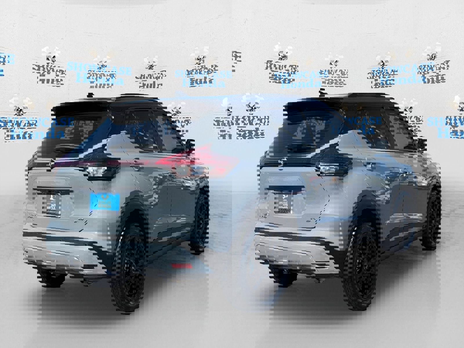 Used 2024 Nissan Kicks SR image 8