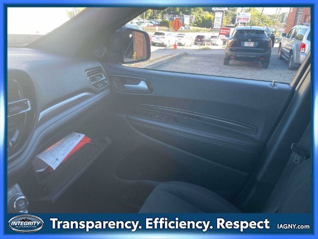 Used 2023 Dodge Durango SXT AWD/4WD image 32