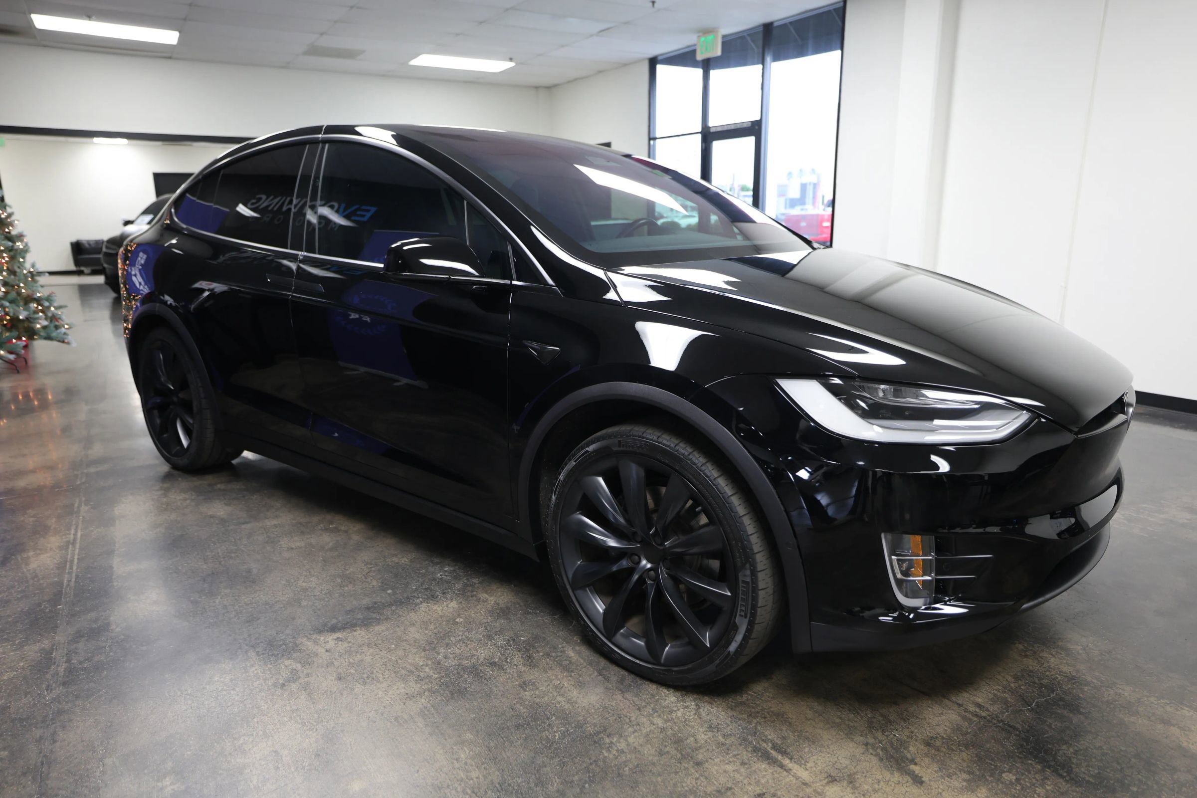 Used 2020 Tesla Model X Long Range image 5