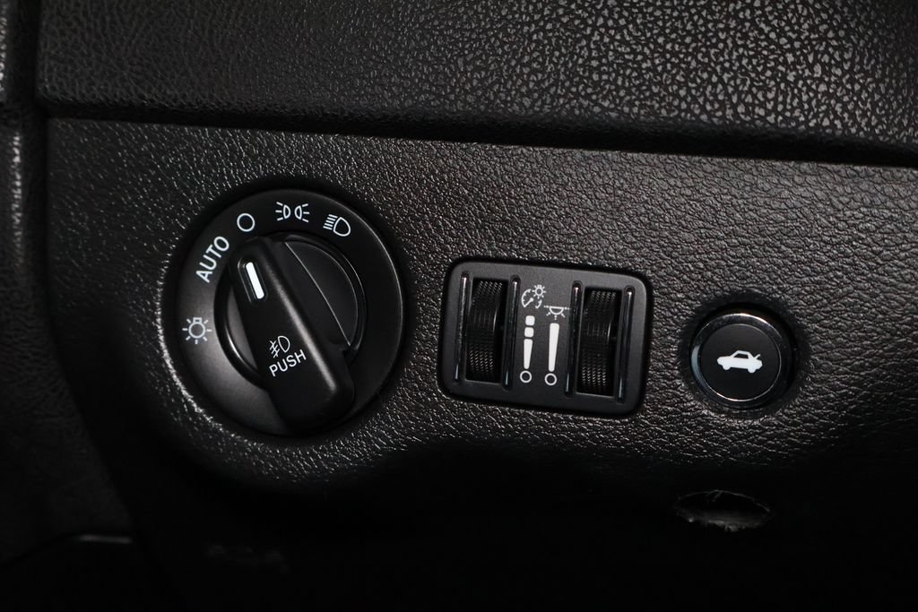 Used 2020 Dodge Charger SXT AWD/4WD image 24
