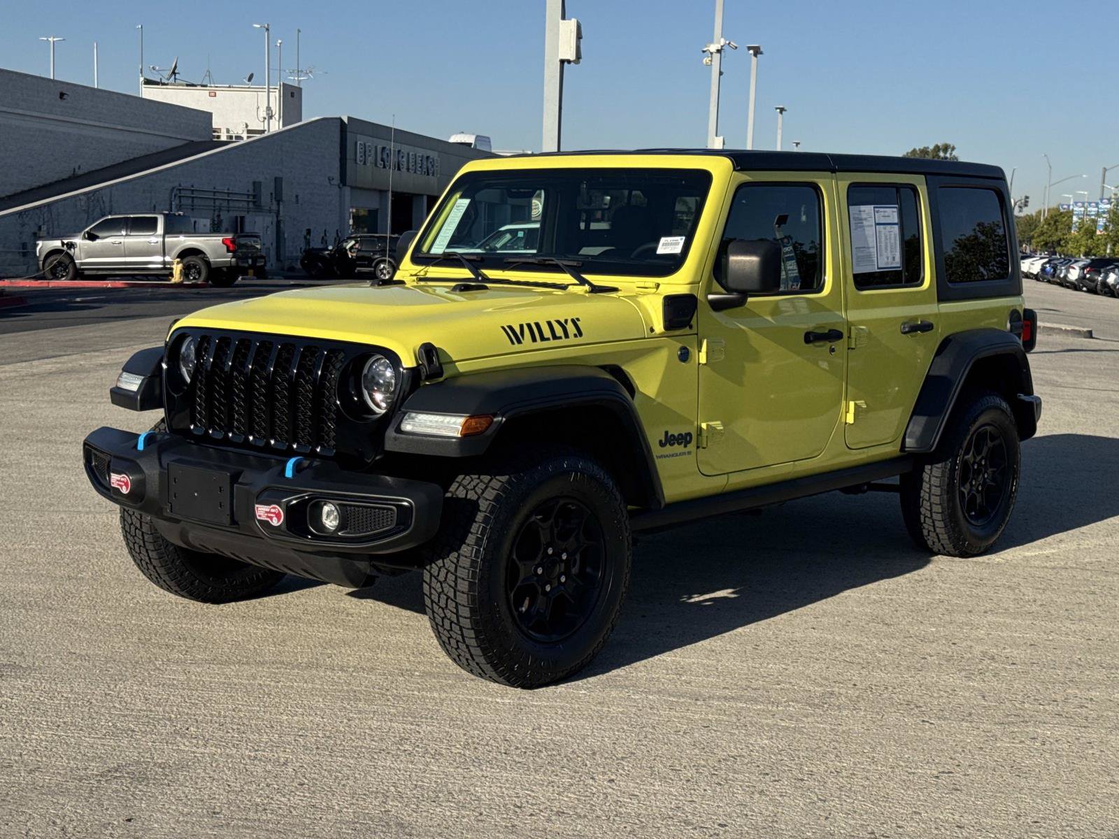 Used 2023 Jeep Wrangler Unlimited w/ Cold Weather Group AWD/4WD image 5
