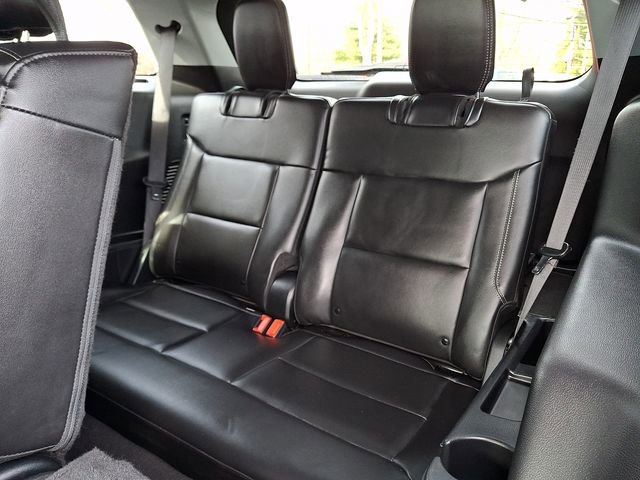 Certified 2023 Ford Explorer XLT w/ Equipment Group 202A image 10