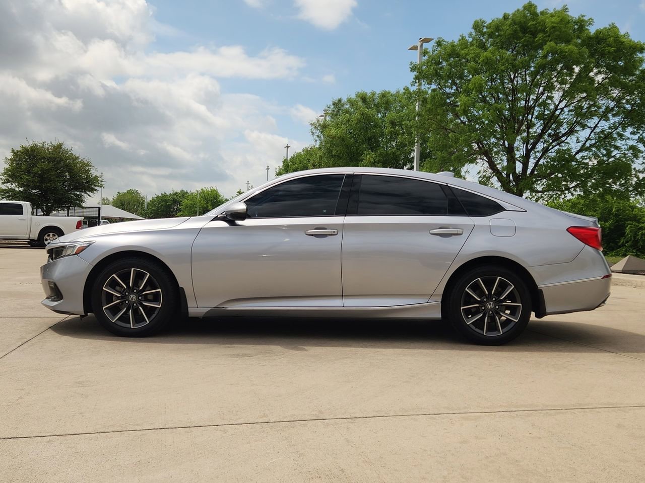 Certified 2022 Honda Accord EX-L image 4