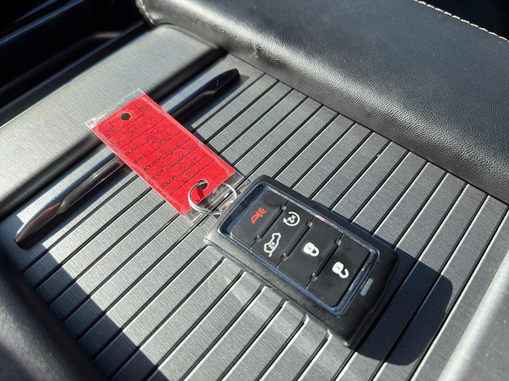 Used 2023 Jeep Wagoneer Series II image 40