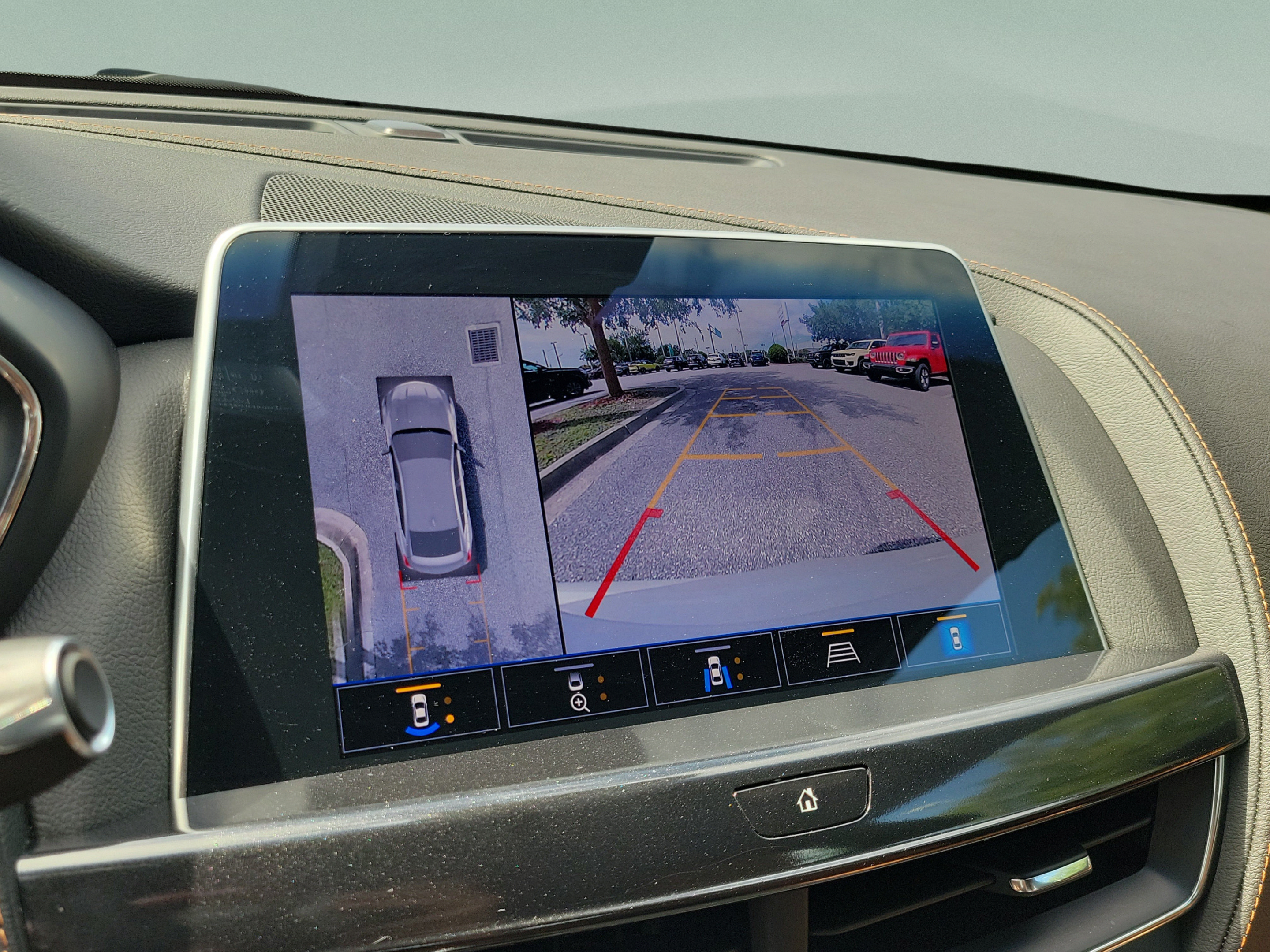 Used 2023 Cadillac CT5 V w/ Platinum Package RWD image 26
