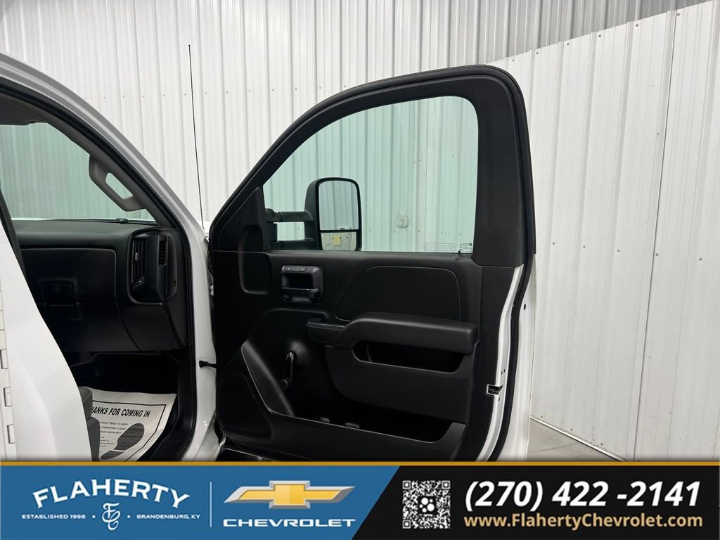 Used 2015 Chevrolet Silverado 3500 W/T RWD image 10
