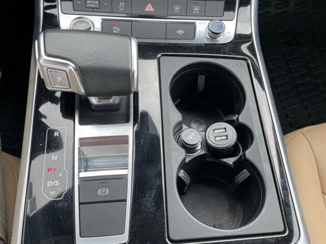 Used 2021 Audi Q8 Premium w/ Convenience Package AWD/4WD image 28