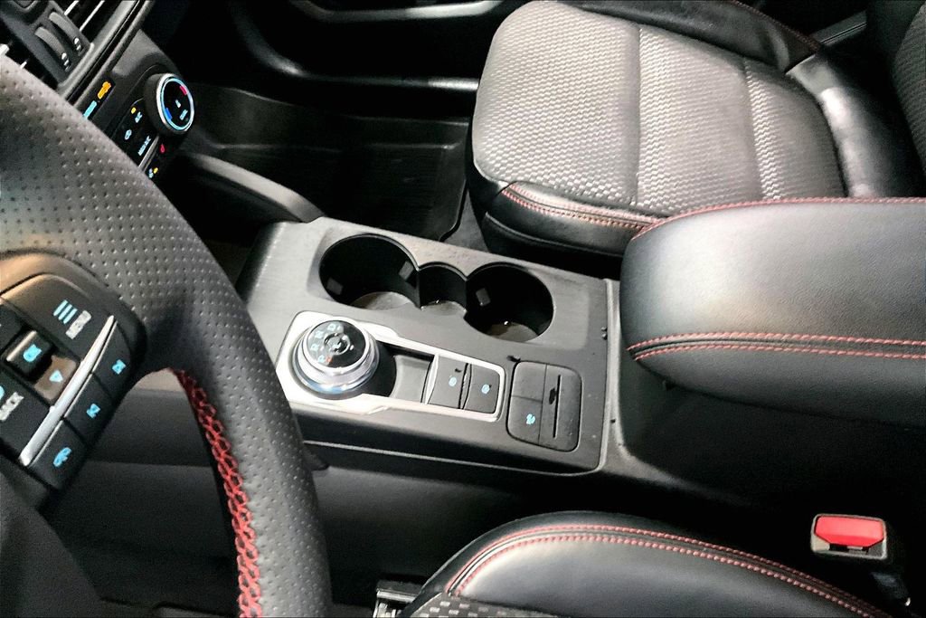 Used 2024 Ford Escape ST-Line Select image 18
