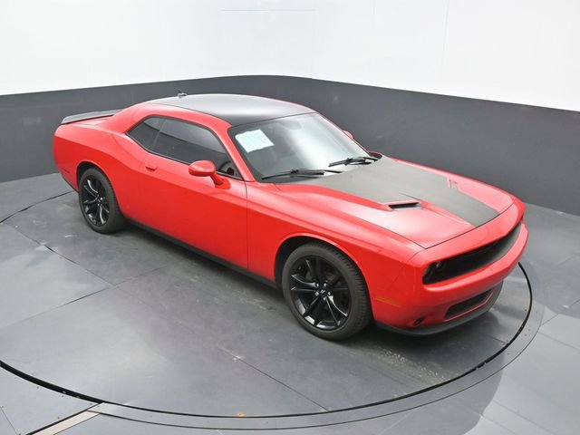 Used 2018 Dodge Challenger SXT Plus image 43