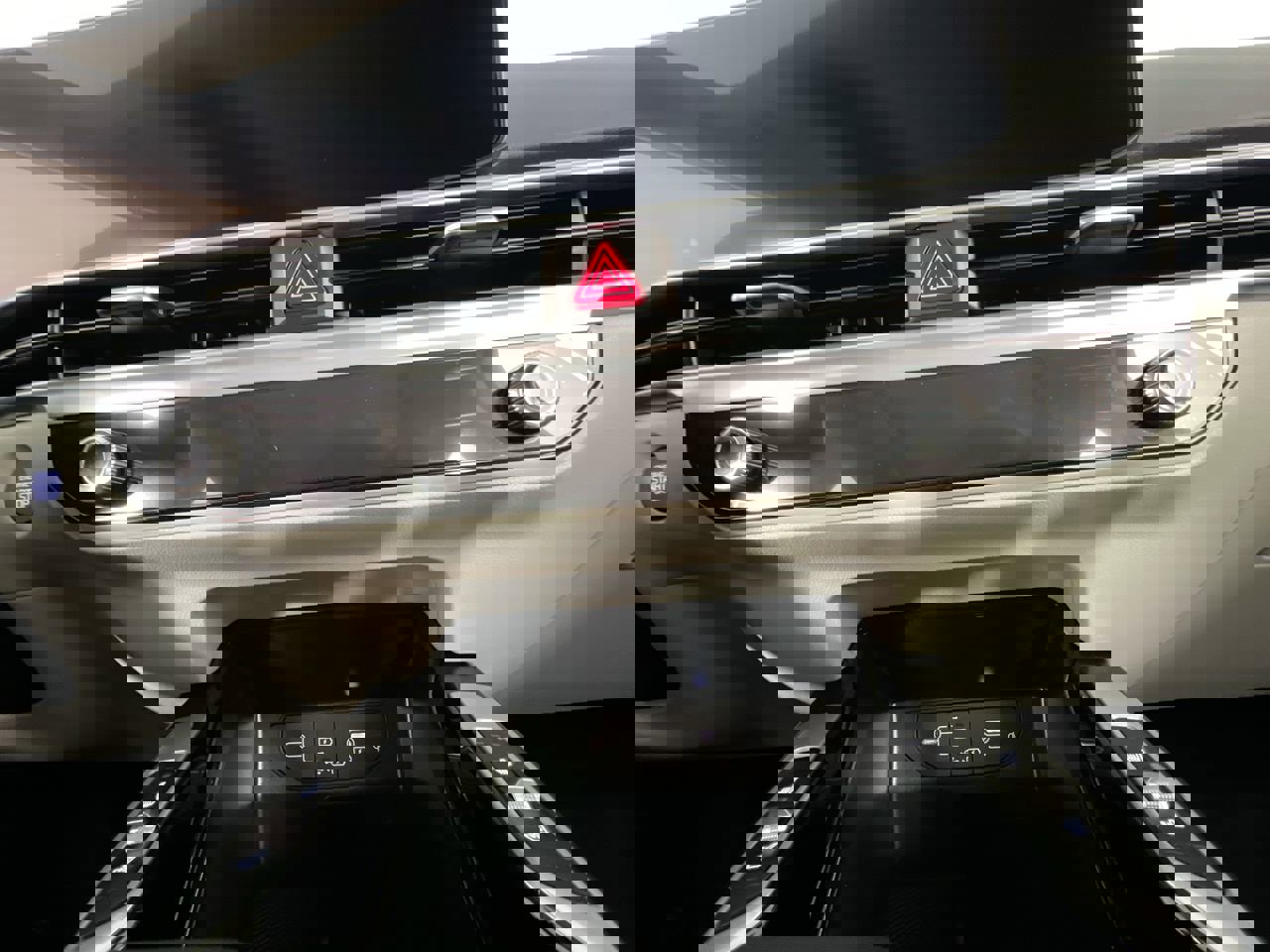 Certified 2025 Kia Sorento SX AWD/4WD image 22