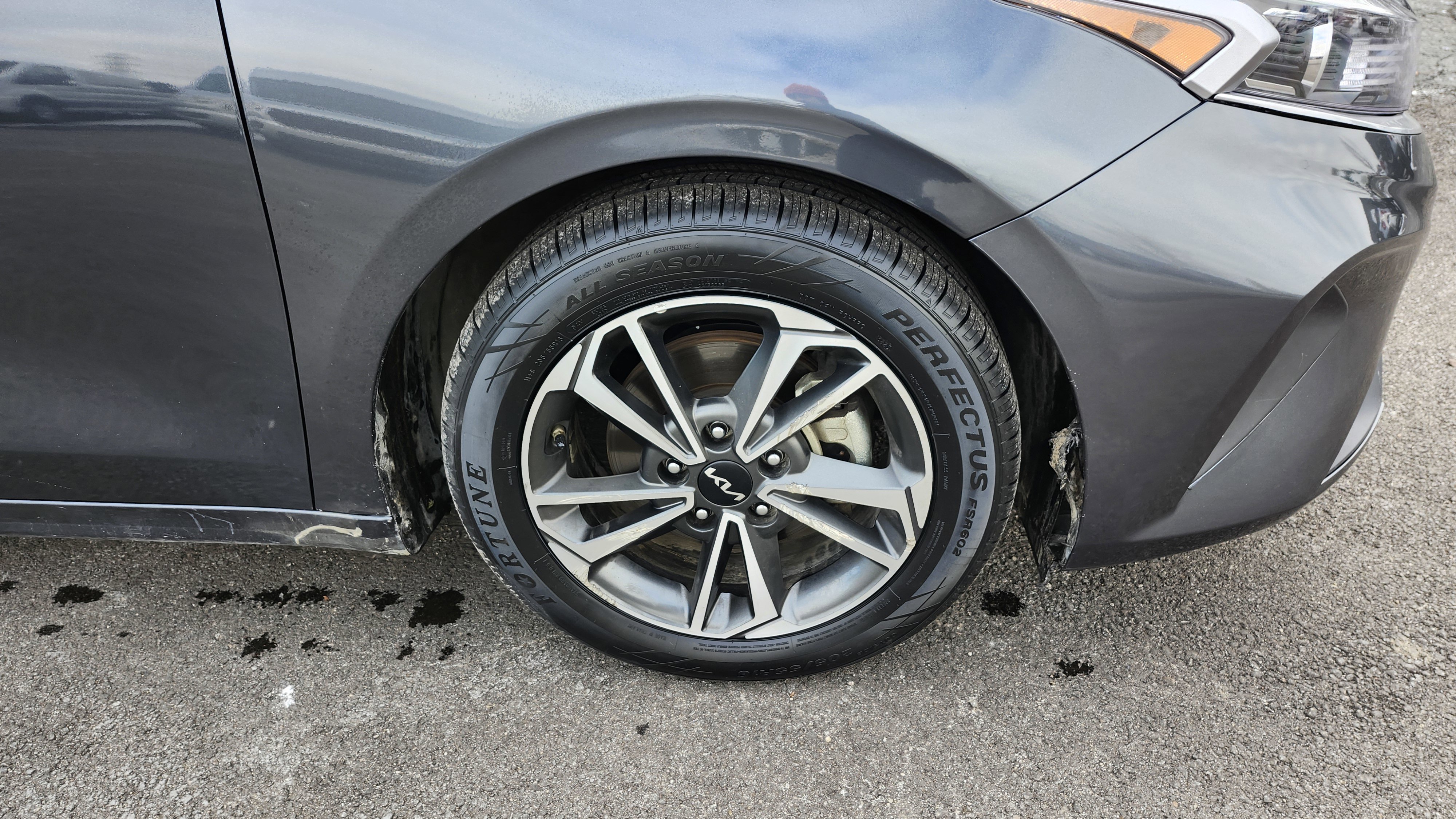 Used 2022 Kia Forte LXS image 9