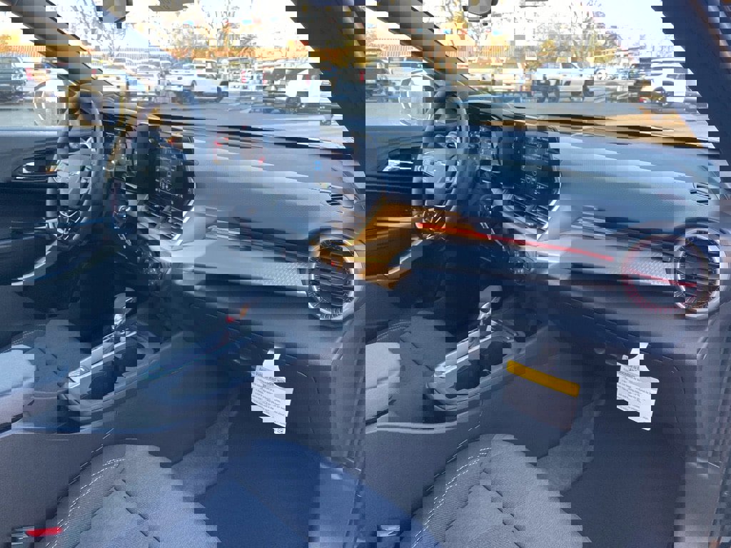 New 2026 Chevrolet Trax RS w/ Sunroof Package image 15