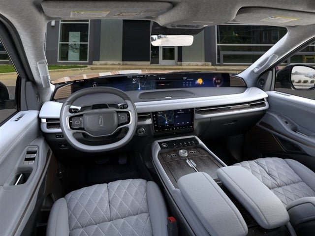 New 2026 Lincoln Navigator L Black Label AWD/4WD image 32