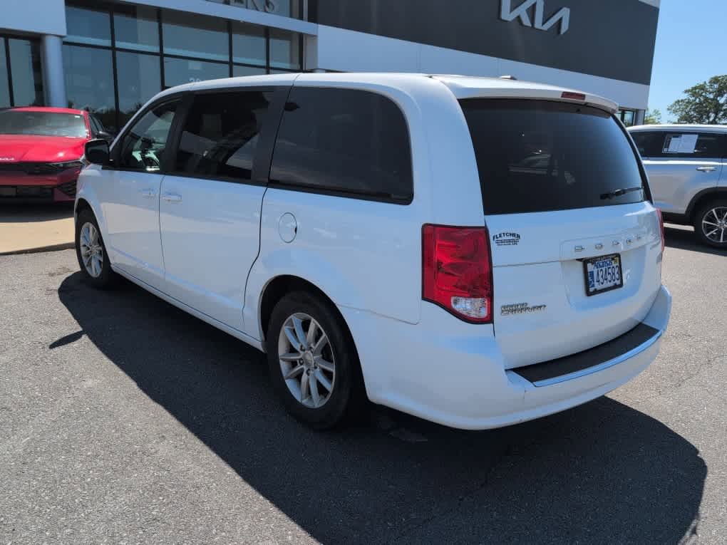 Used 2020 Dodge Grand Caravan SE FWD image 6