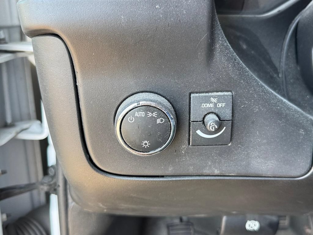 Used 2021 Chevrolet Express 3500 w/ Power Convenience Package RWD image 18