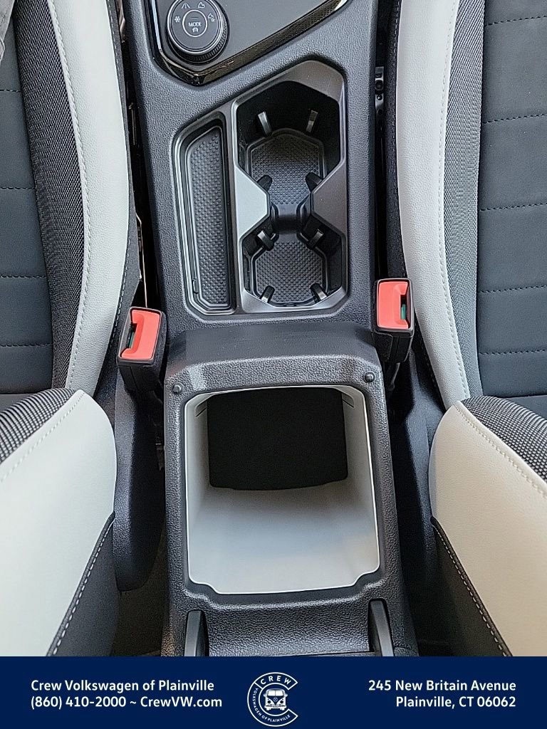 New 2026 Volkswagen Taos SE image 40