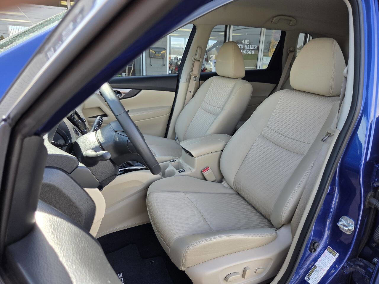 Used 2019 Nissan Rogue SV image 7