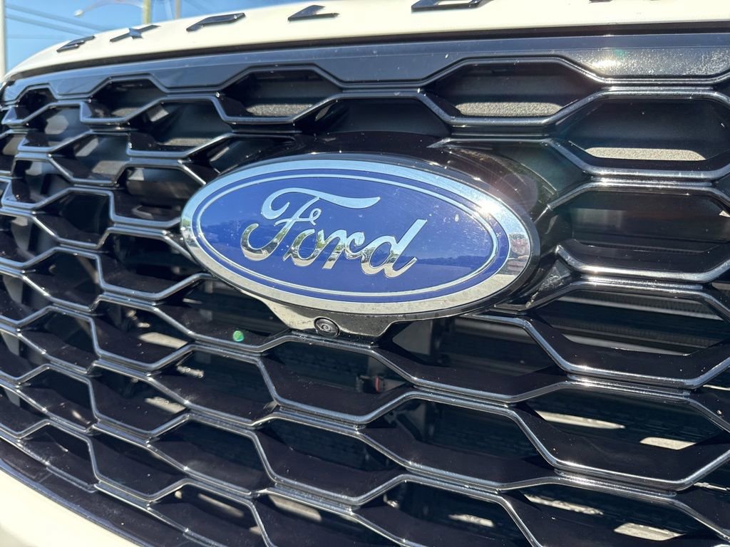 Used 2025 Ford Explorer ST AWD/4WD image 38