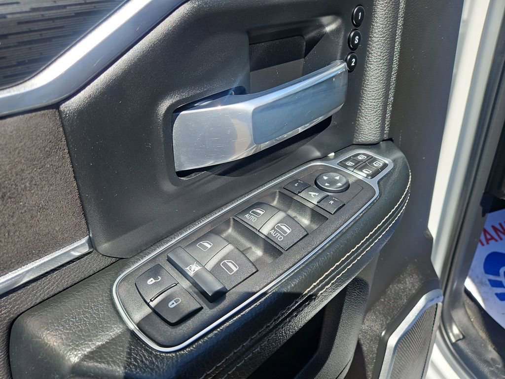 Used 2024 RAM 3500 Laramie w/ Night Edition image 11