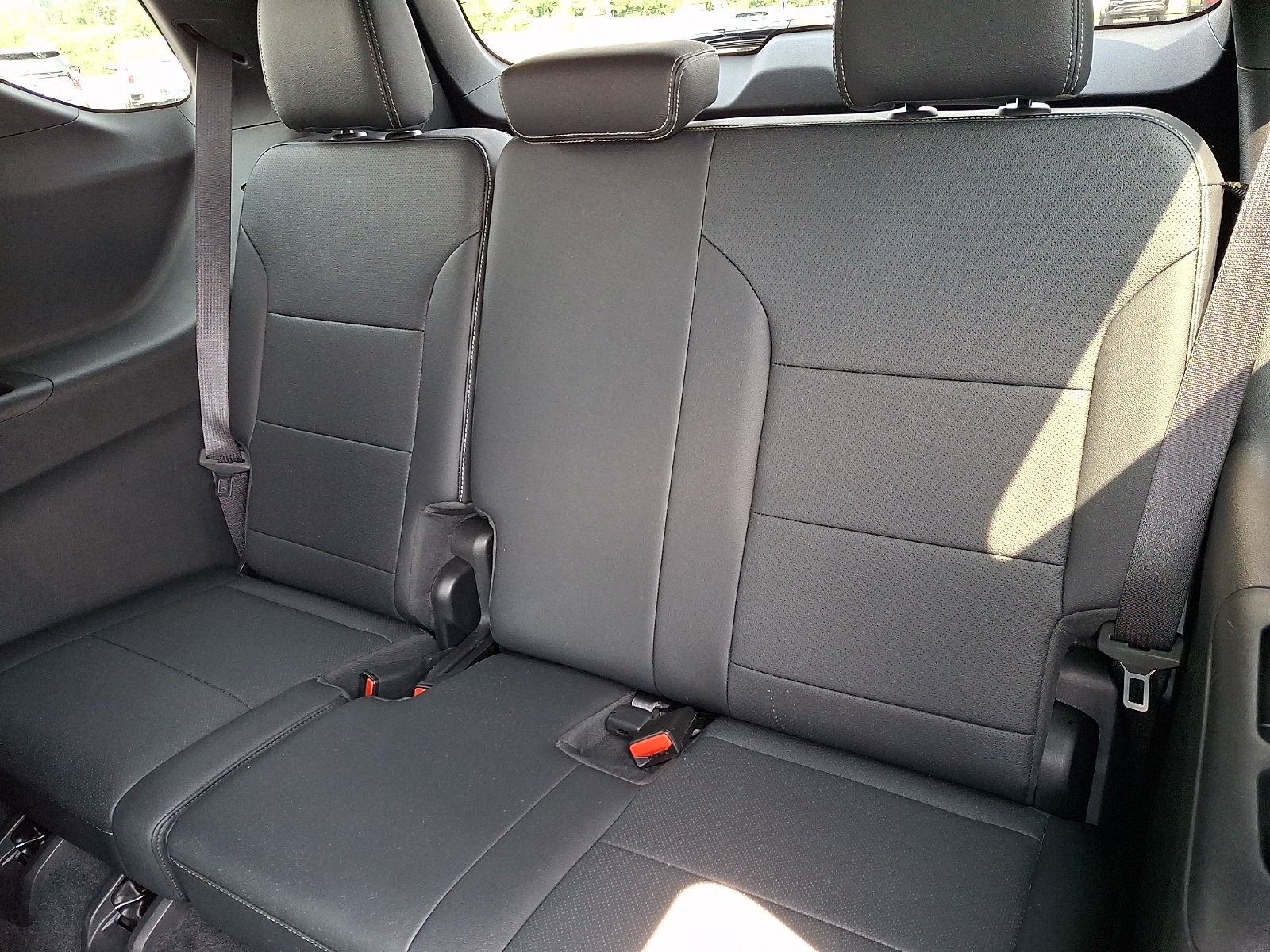 Used 2025 Chevrolet Traverse LT AWD/4WD image 11