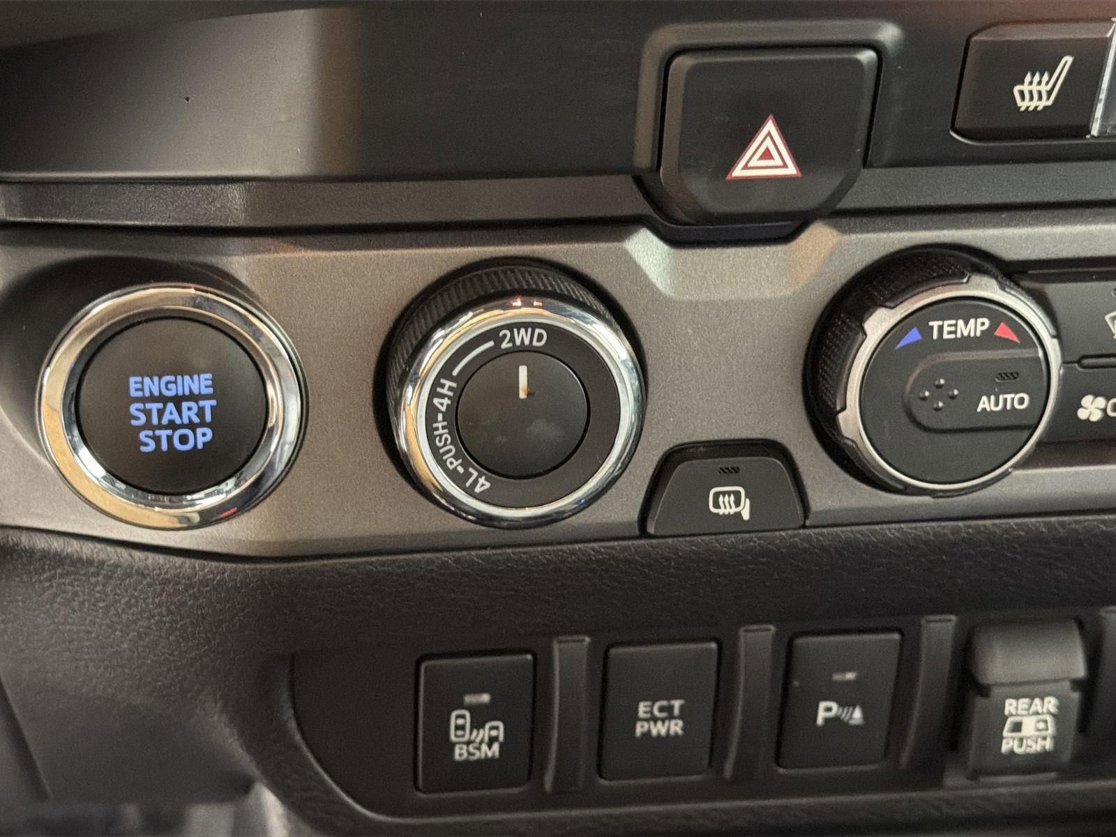 Used 2023 Toyota Tacoma TRD Pro AWD/4WD image 19