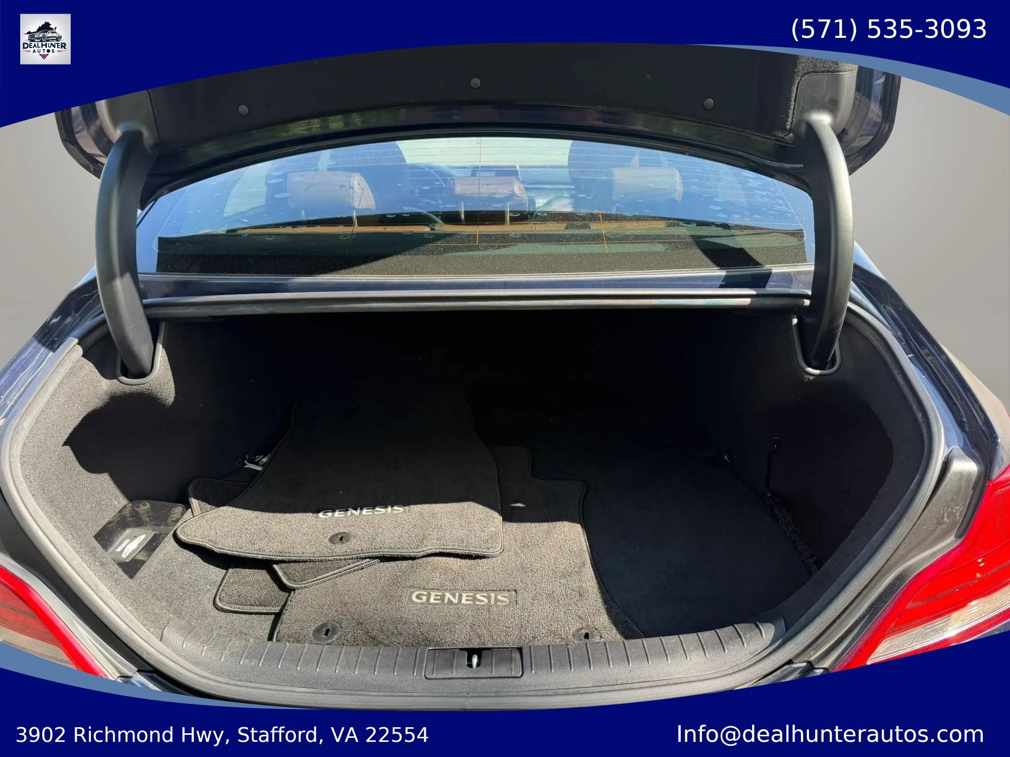 Used 2021 Genesis G70 2.0T w/ Elite Package RWD image 9