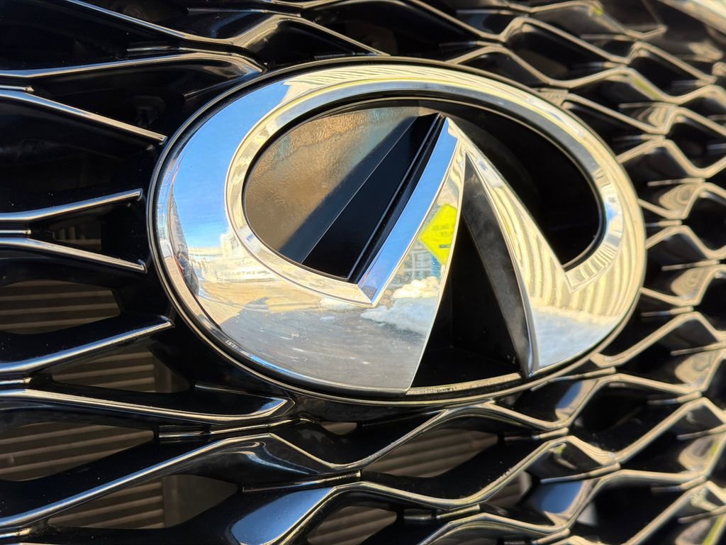 Used 2023 INFINITI QX60 Sensory image 15
