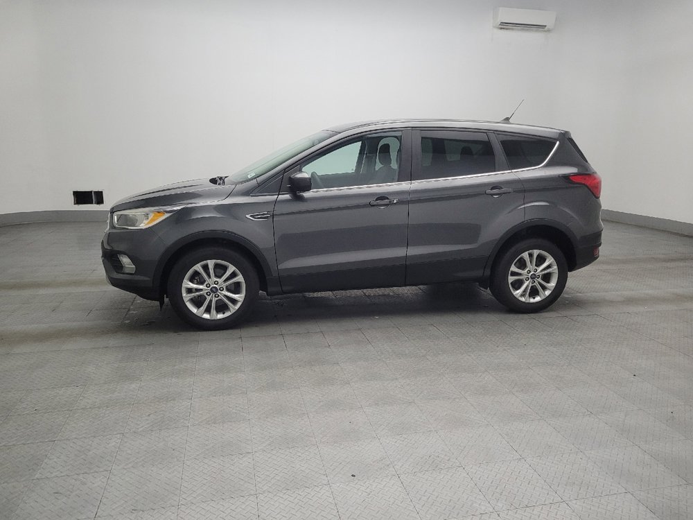 Used 2019 Ford Escape SE FWD image 2