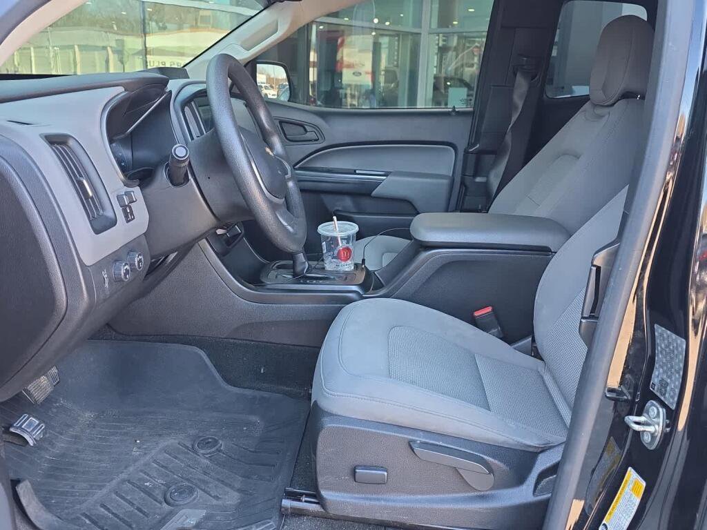 Used 2018 Chevrolet Colorado W/T w/ WT Convenience Package image 24