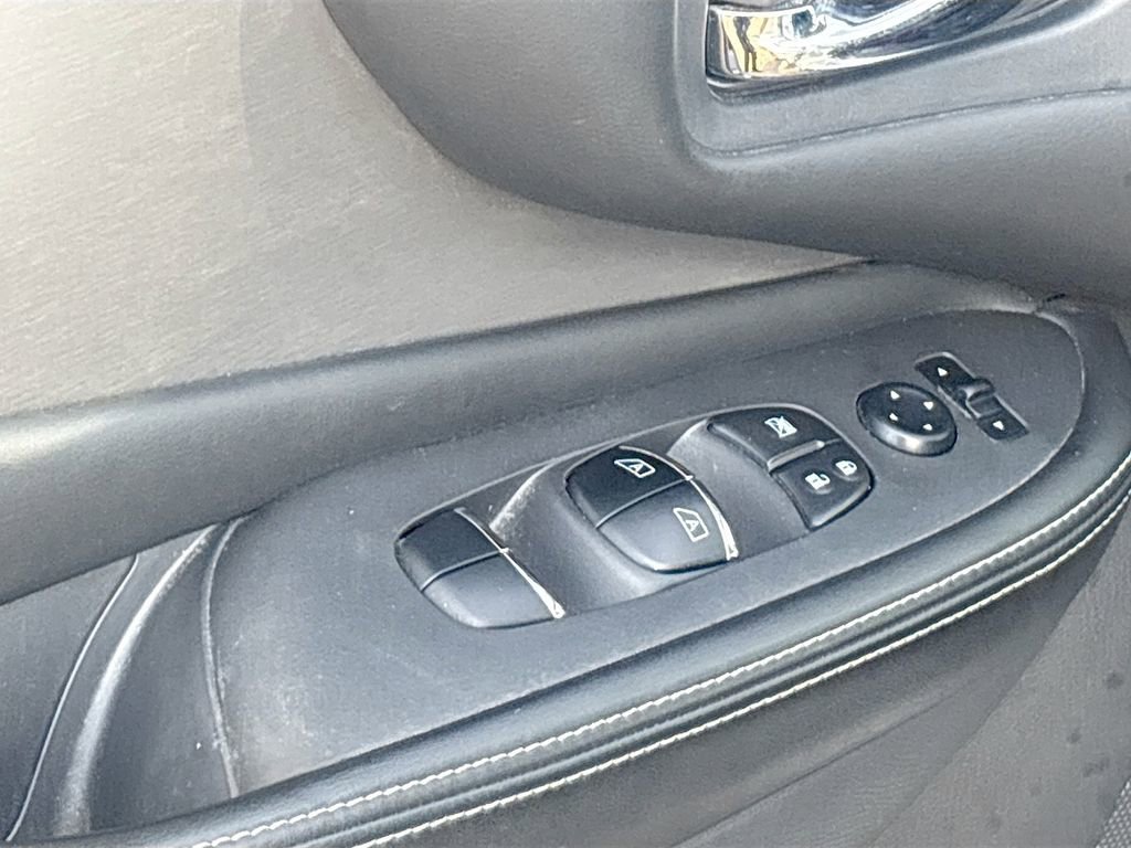 Used 2019 Nissan Murano SL w/ SL Technology Package AWD/4WD image 18