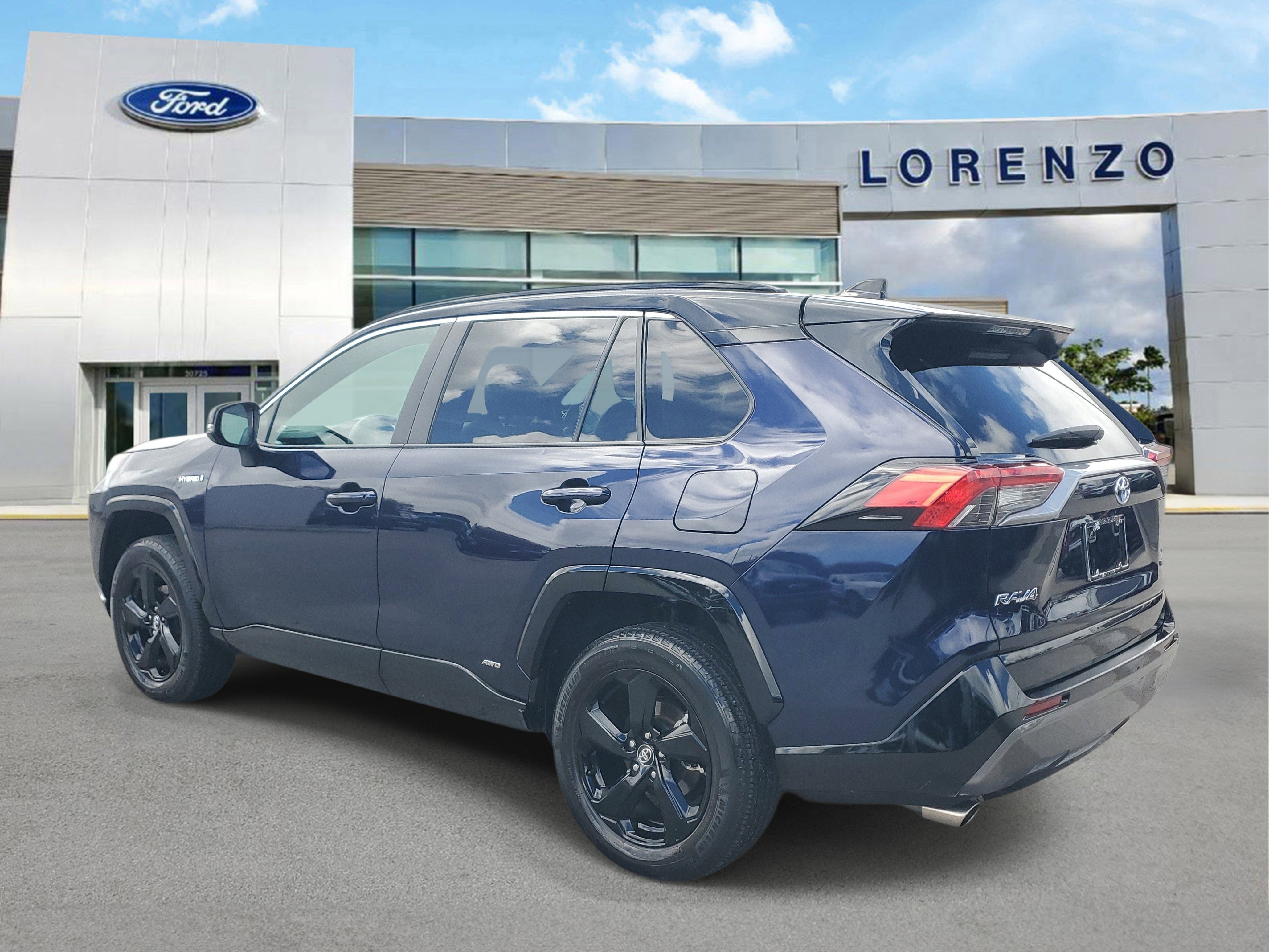 Used 2020 Toyota RAV4 XSE w/ XSE Grade Weather Package AWD/4WD image 7