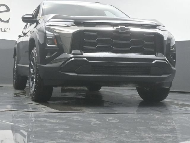 New 2026 Chevrolet Equinox ACTIV w/ Convenience Package III FWD image 3