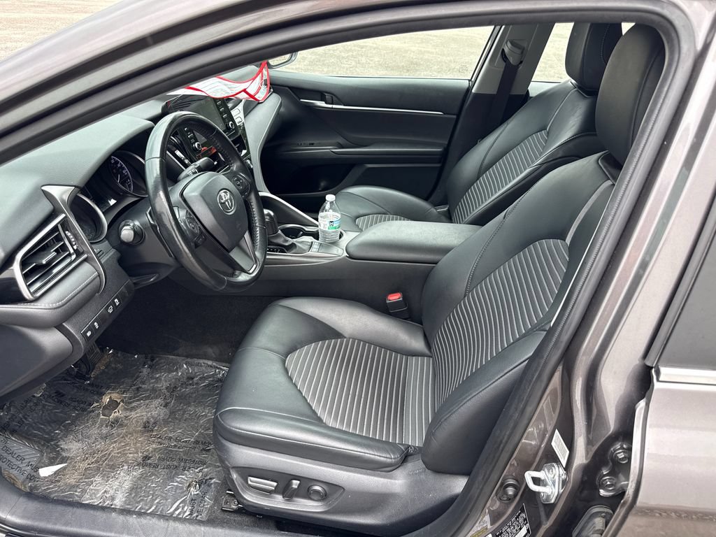 Used 2023 Toyota Camry SE FWD image 10