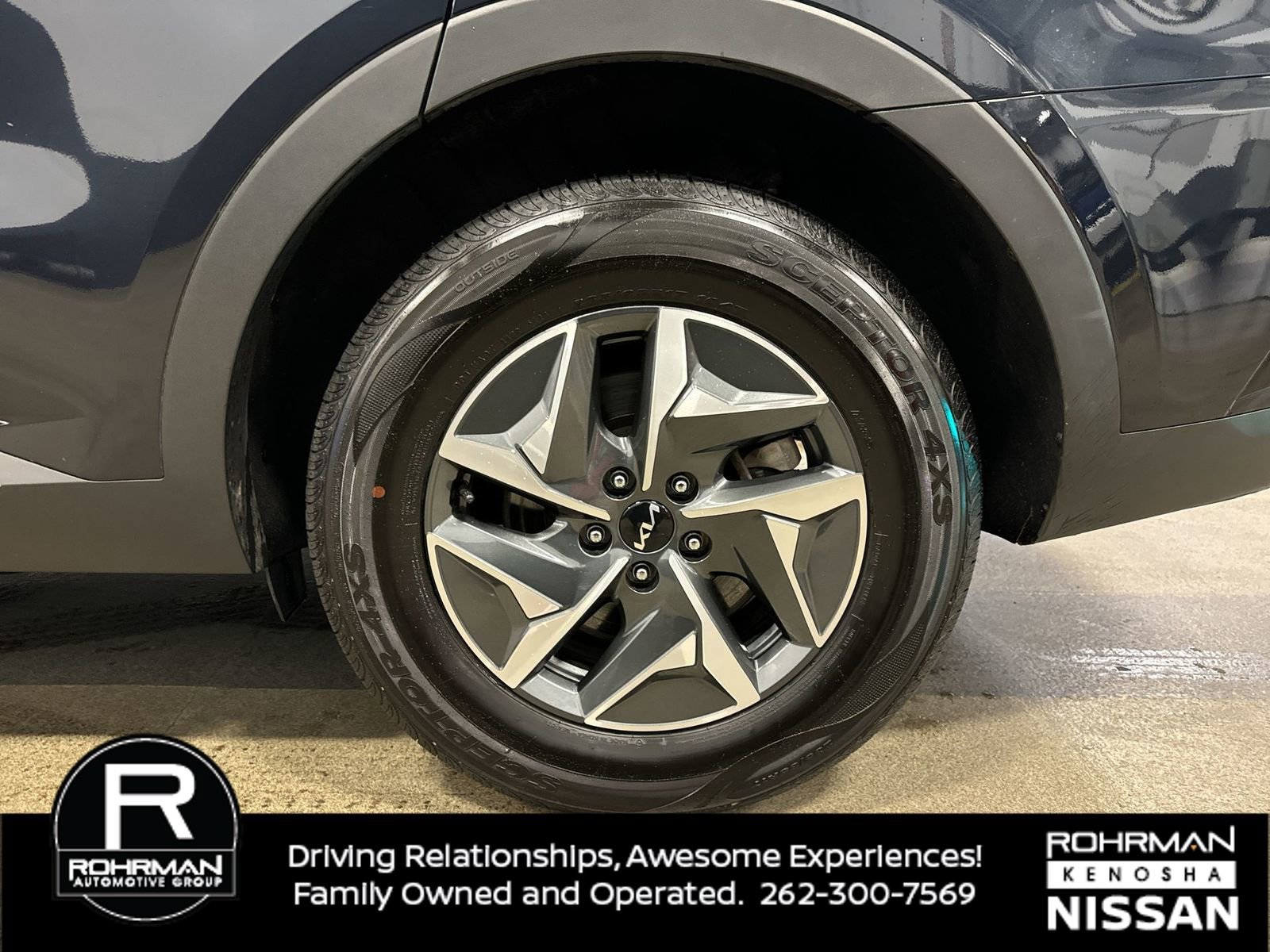 Used 2022 Kia Sorento EX image 6