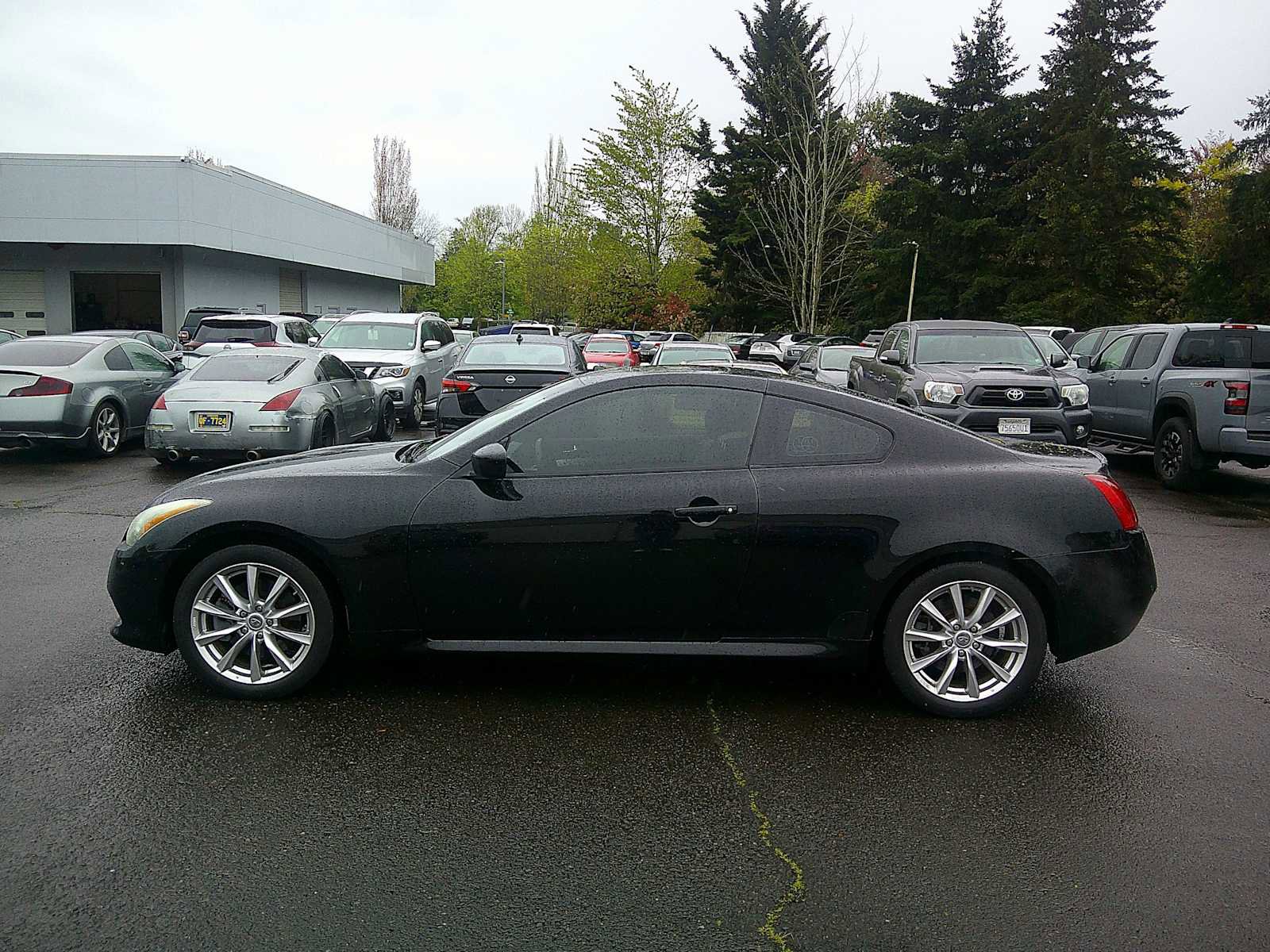 Used 2012 INFINITI G37 Journey w/ Premium Pkg RWD image 2