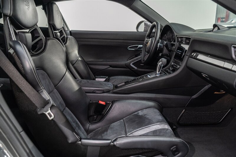 Used 2018 Porsche 911 GT3 RWD image 53