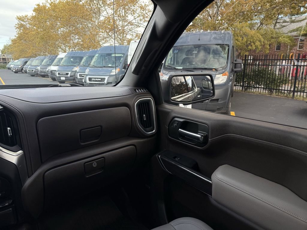 Used 2022 Chevrolet Silverado 1500 LTZ image 33