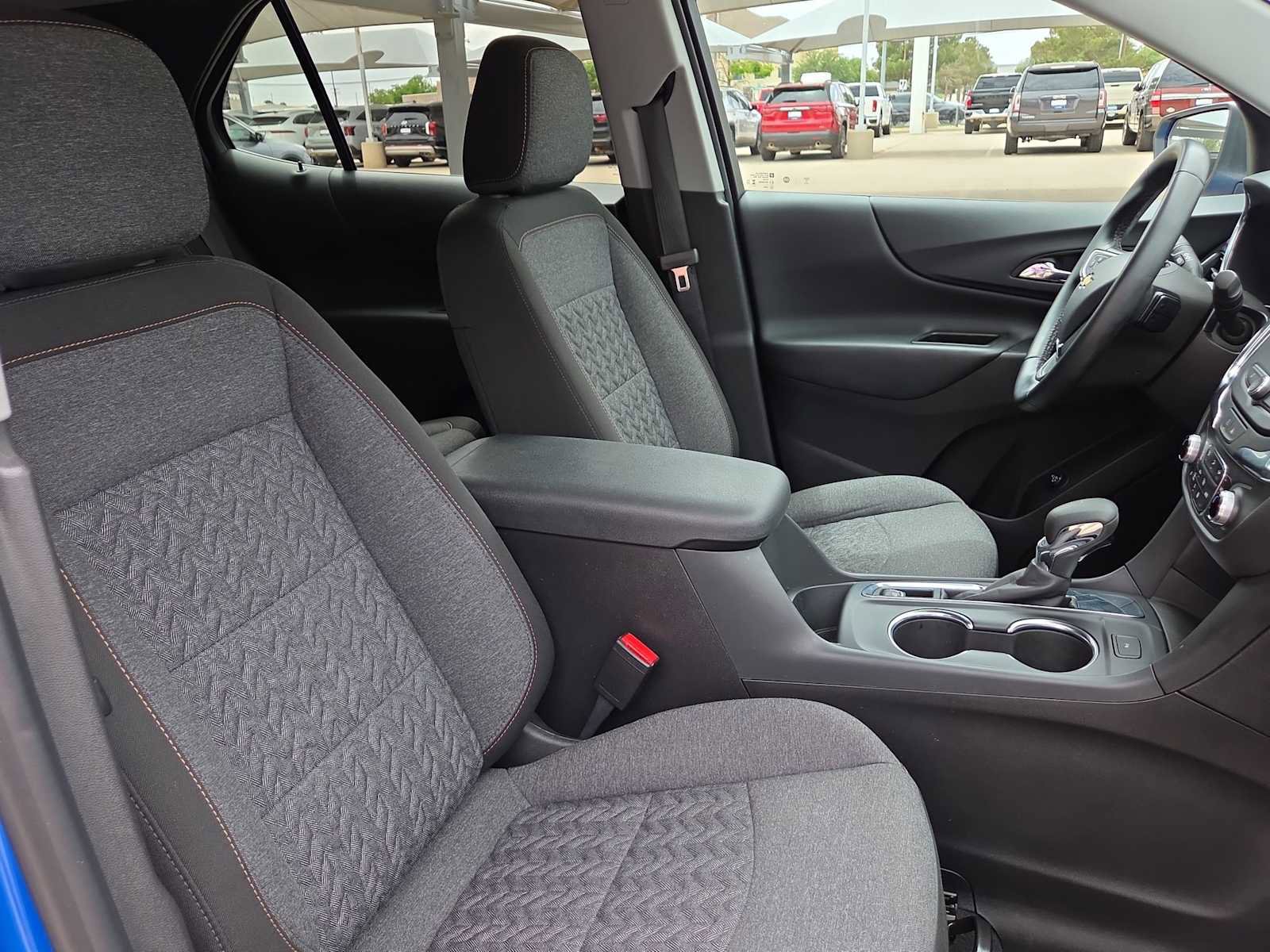 Used 2024 Chevrolet Equinox LT FWD image 18