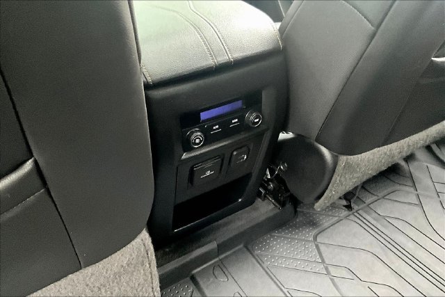 Used 2020 Chevrolet Traverse RS w/ LPO, Floor Liner Package AWD/4WD image 10