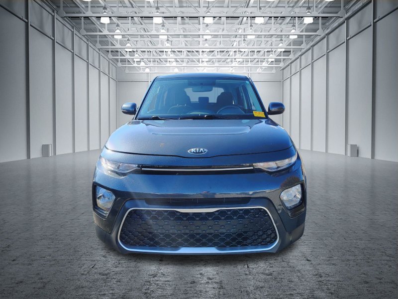 Used 2021 Kia Soul LX FWD image 2