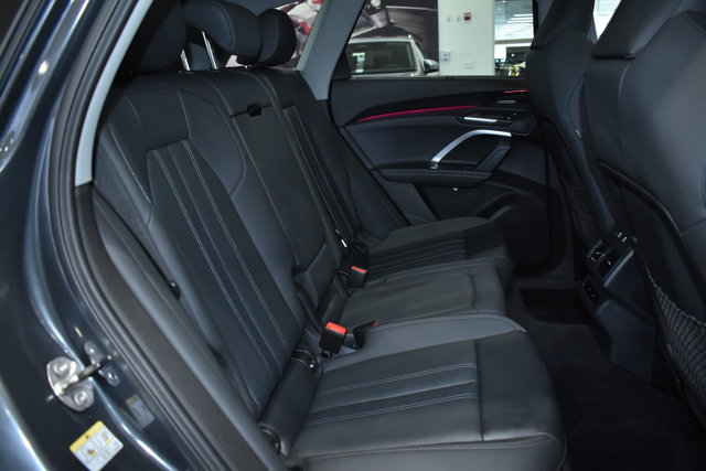 Used 2025 Audi Q5 Premium Plus w/ Premium Plus AWD/4WD image 28