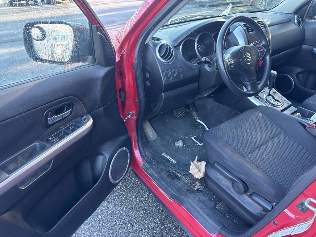 Used 2012 Suzuki Grand Vitara Premium image 9