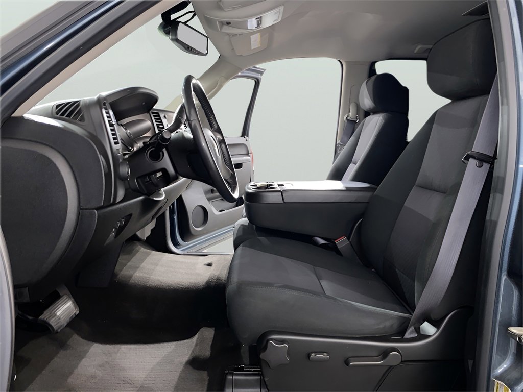 Used 2010 Chevrolet Silverado 2500 LT w/ Interior Plus Package image 10