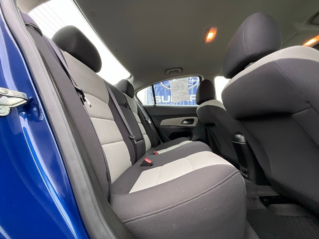 Used 2013 Chevrolet Cruze LS image 14
