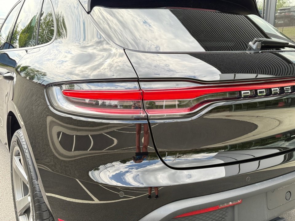 Certified 2024 Porsche Macan image 14