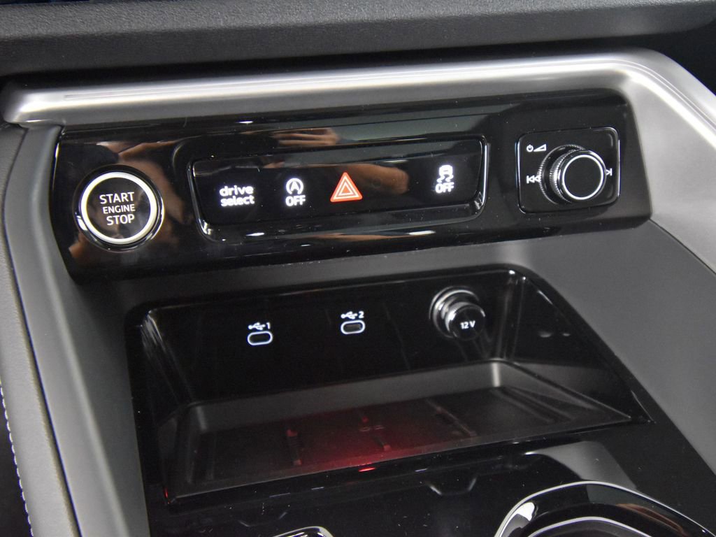 New 2025 Audi Q5 Prestige image 31